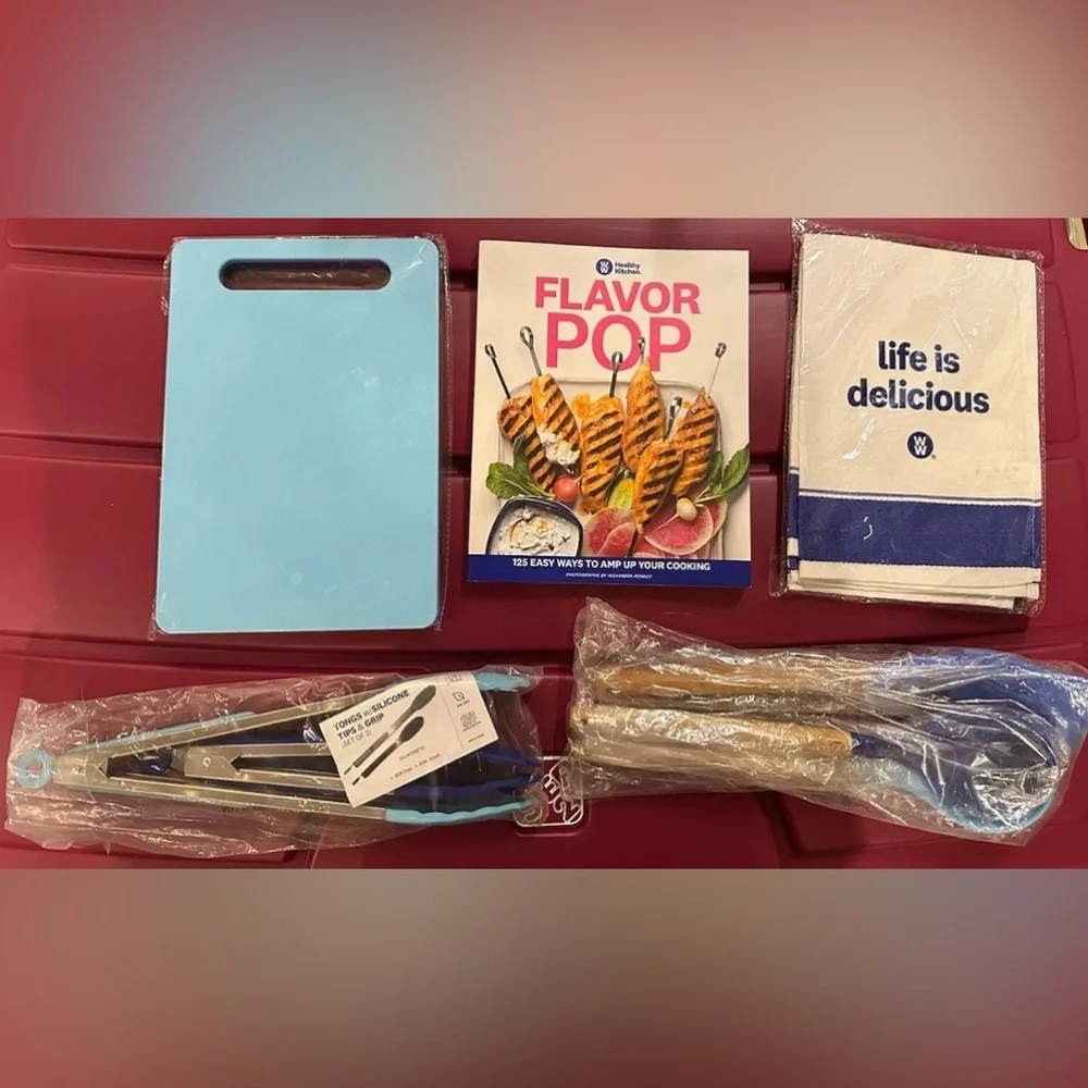 WEIGHT WATCHERS Cooking Utensils, Dish Cloths, Cutting Boards & Cook Book